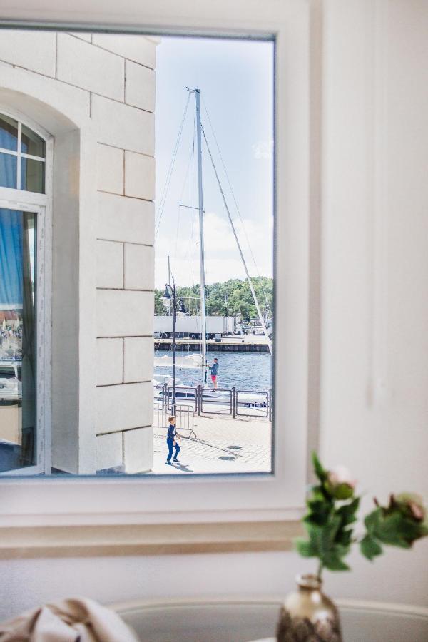 Columbus Ustka - Marynarki Polskiej 2 Екстер'єр фото
